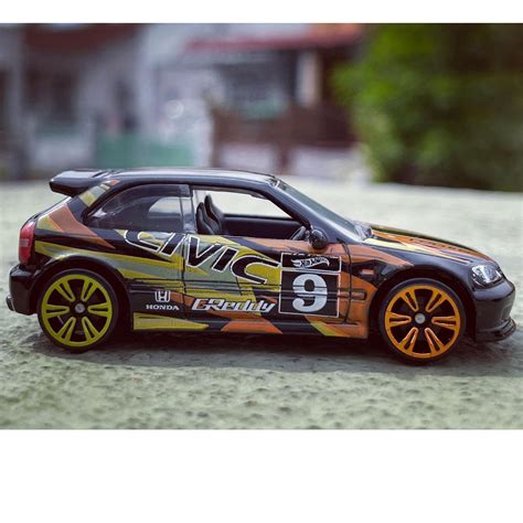 T Hunted As primeiras fotos da nova série Neon Speeders da Hot Wheels