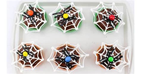 Halloween Spider Web Cupcakes with Chocolate Spiders