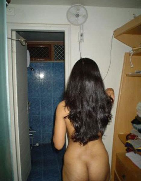 Hot Full Nude Indian Babes Amateur Bedroom Pics