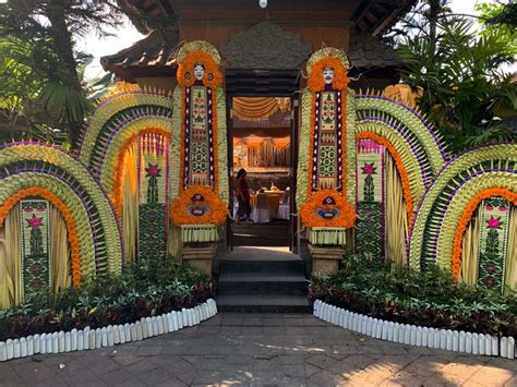 Seputar Komponen Dekorasi Gapura Pernikahan Bali - Puspaninglango
