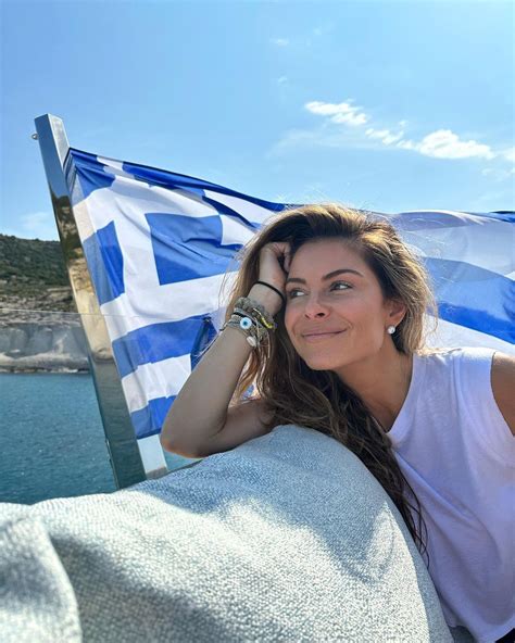 Maria Menounos Shows Pancreatic Cancer Surgery Scars In Bikini Selfie