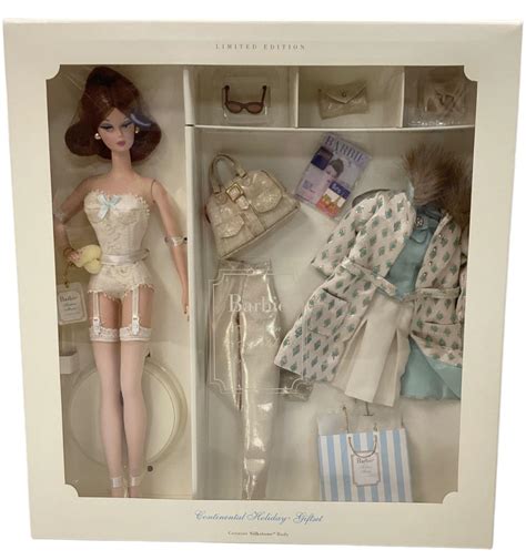 Lot 1 Silkstone Continental Holiday Barbie Gift Set As A Part Of The BFMC A Brunette With