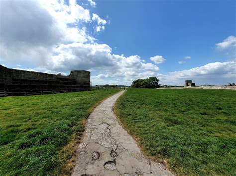 What to Expect from a Visit to Pevensey Castle - Roaming Required