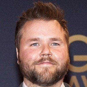 Tyler Labine - Bio, Family, Trivia | Famous Birthdays