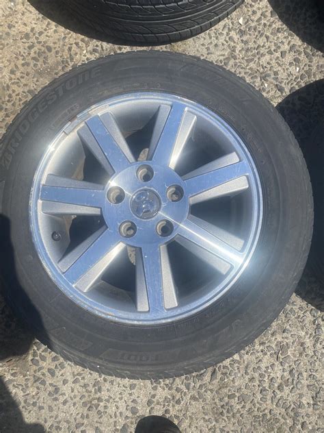 COMMODORE VZ MAG WHEELS TYRES HOLDEN COMMODORE 16 Inch Wheels VT VX VY