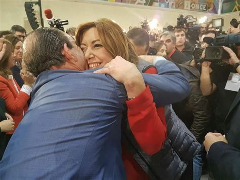 El alcalde de Camariñas con Susana Díaz Adiante Galicia