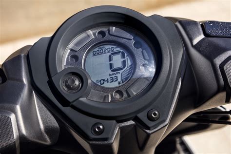 Motorrad Vergleich Yamaha Aerox Naked 2015 Vs Yamaha Aerox 4 2018