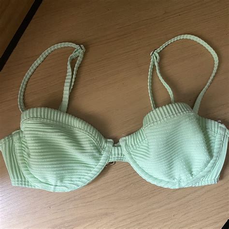 Super Cute Hollister Bikini Top Not Been Worn Depop