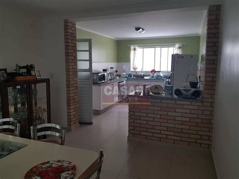 Casa de 4 Dormitórios na Rua Luiz Ferreira da Silva Código 142776 Apê11