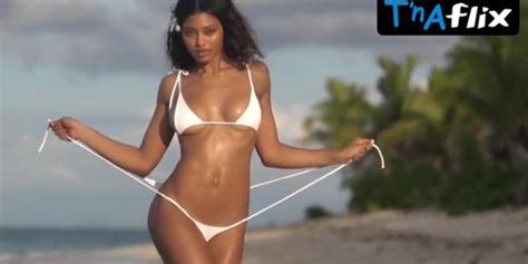 Danielle Herrington Thong Bikini Scene In Sports Illustrated Swimsuit Tnaflix