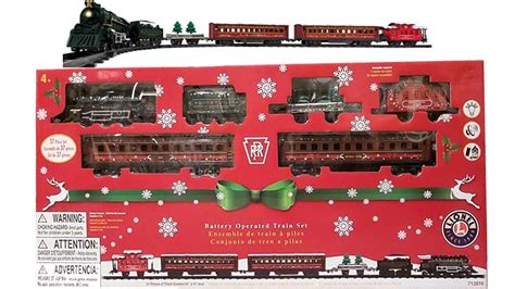 Lionel 37 Piece Christmas Holiday Battery Operated Train Set