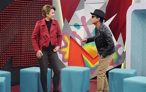 Hot Sexy Janna Nick Bikini Pics