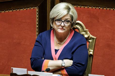 La Ministra Calderone Dice Che Sono Mila Coloro Che Non Riceveranno