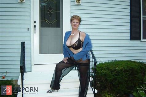 Huge Fledgling Mummy ZB Porn