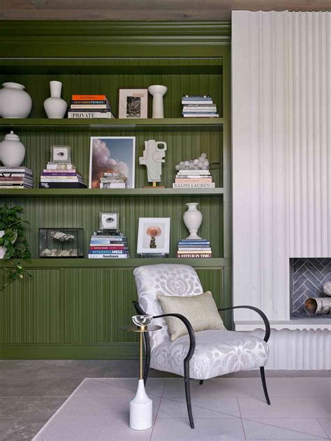 paint walls and trim 7