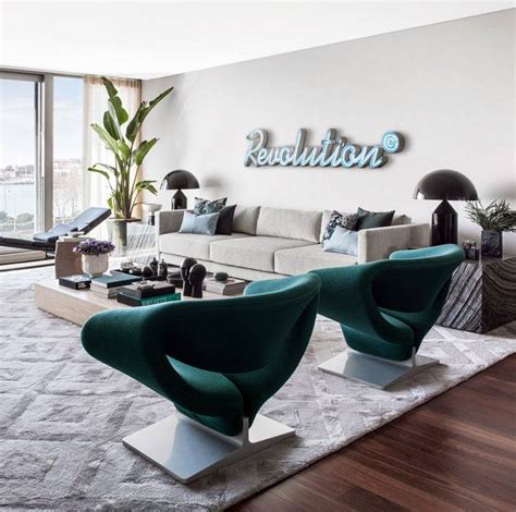 15 идей как украсить белую стену в интерьере дома - Фотографии красивых ...