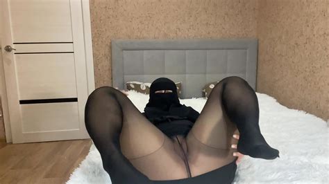 Algerian Milf Masturbates Her Juicy Holes In Transparent Pantyhose XNXX