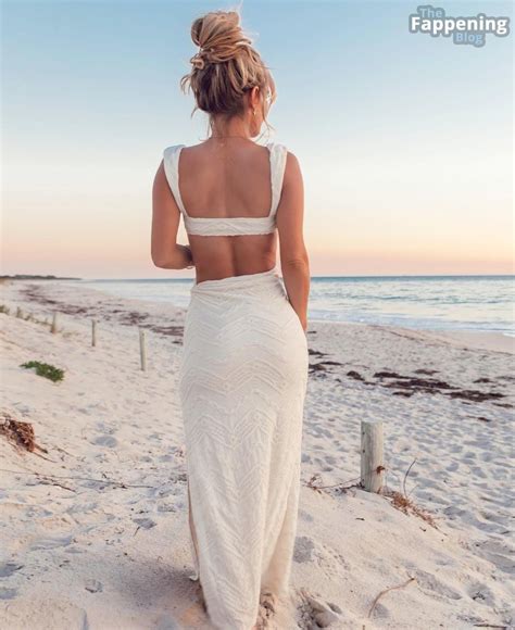 Hilde Osland Looks Hot In A New Beach Shoot Photos Thefappening