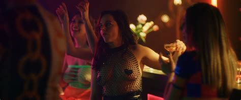 Nude Video Celebs Laure Calamy Nude Une Femme Du Monde