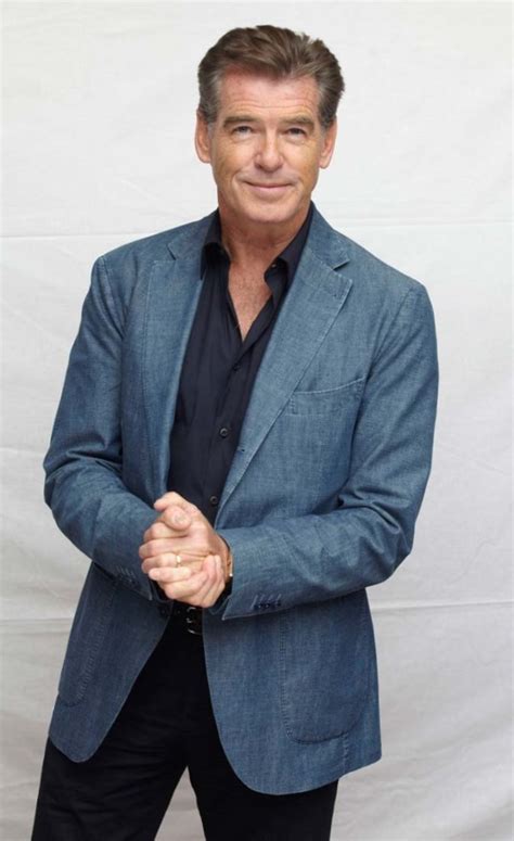 Pierce Brosnan weight, height and age. We know it all!