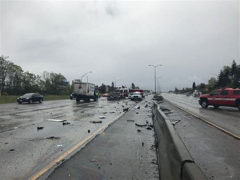 Local news teams explain the causes of washington state traffic 12