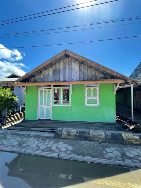 photo essay   dobo  indonesia  peoples