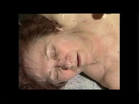 Abuelita Peluda Recibe Un Enorme Facial De Su Joven Hijo De Puta XVIDEOS