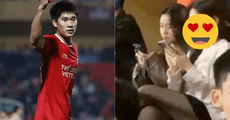 Bạn gái hot TikToker của Nhâm Mạnh Dũng bật khóc hạnh phúc khi chàng cầu thủ ghi bàn xoá tan