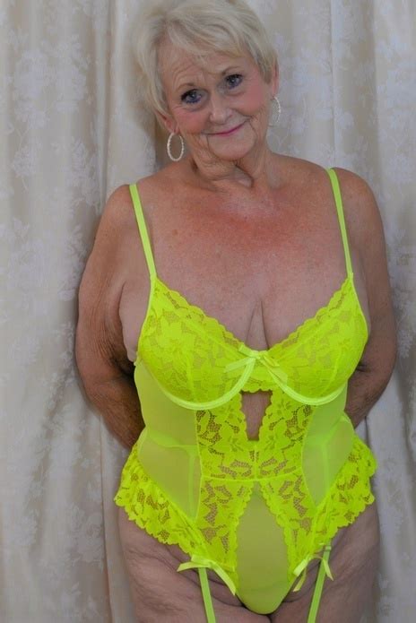Submissive Granny Saggy Tits Nude Porn Pics Mature Sex Photos Maturepornpics