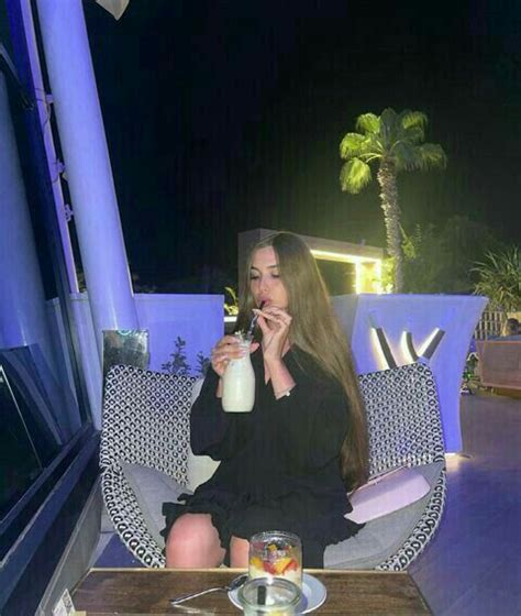 Фото с Дубая | Chicas imagenes, Fotos de chicas guapas, Chicas