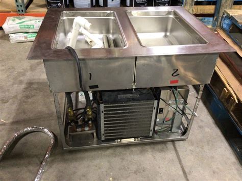 Surplus MarketPlace LTI CHP 2 Hot Cold 2 Pan Drop In Well
