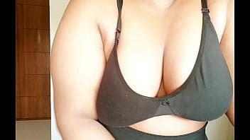 Hermana Sexy Jugando Con Las Tetas XVIDEOS