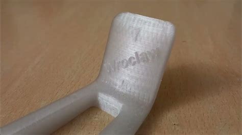 3D: подставка для наушников - пришлось резать - YouTube