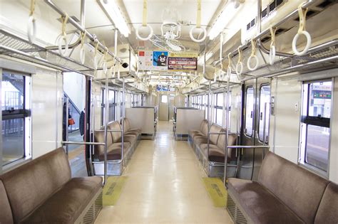 電車の車内03 フリー素材ドットコム