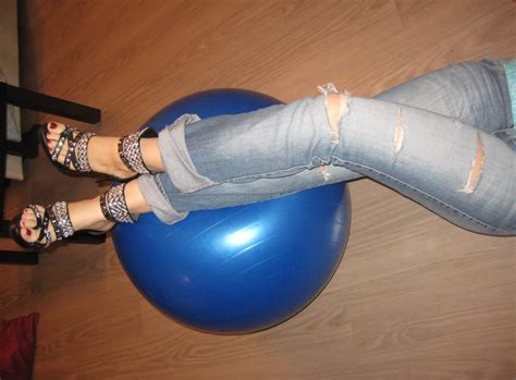 Anna Angel Set Anal Balls Porn Pic