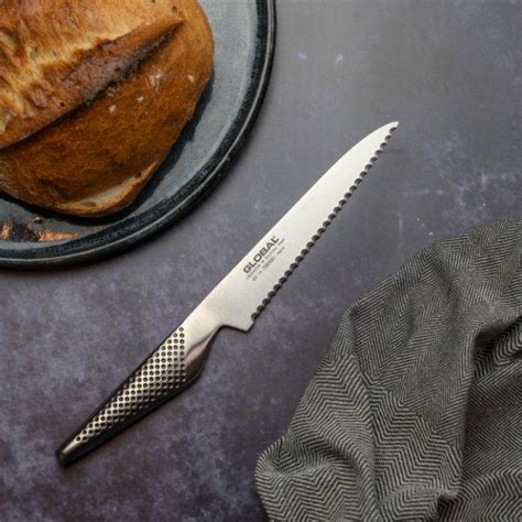 GLOBAL Allkniv vågtandad 15 cm Söders Gourmet