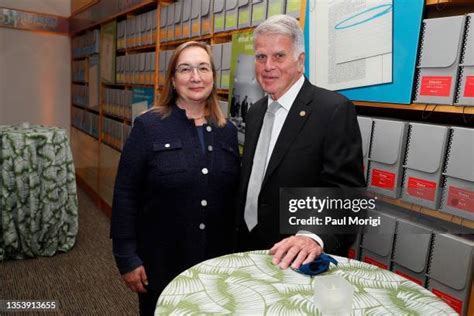 Beryl Howell Photos and Premium High Res Pictures - Getty Images