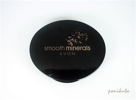 Avon Smooth Mineral Pressed Powder Foundation P O N I K U T A