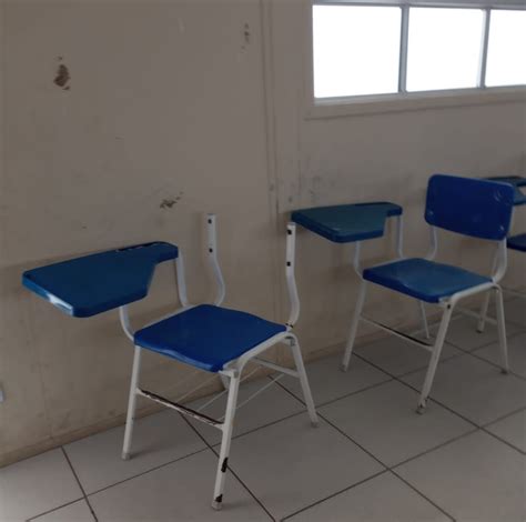 Escola Municipal Raulinda Gomes Araújo no Ponto de Serra Preta Sofre ...