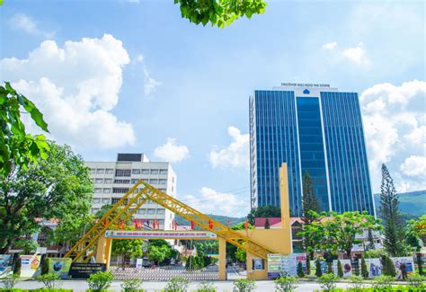 khao sat va tong hop muc hoc phi truong dai hoc ha long nam