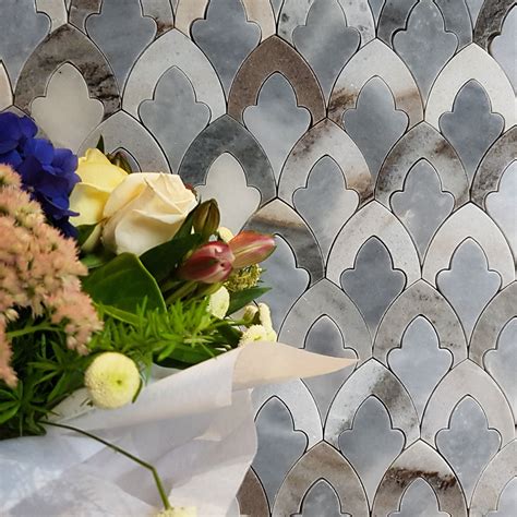 is it easy to cut glass tile 5