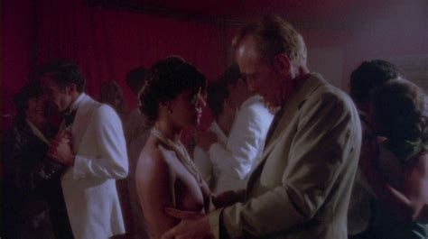 Naked Silvia Manr Quez In Foxtrot