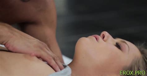 Mischievous Blonde Bailey Bae Gets Wild Gash Ride Bailey Ryder