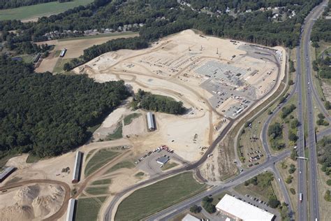 Robots will run the amazon distribution center near me by 2027 17