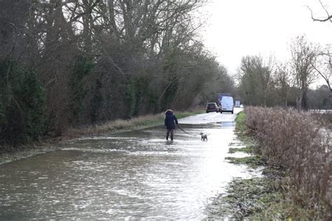 Pictures Flood Water ‘remains High As Northamptonshire Villages Cut