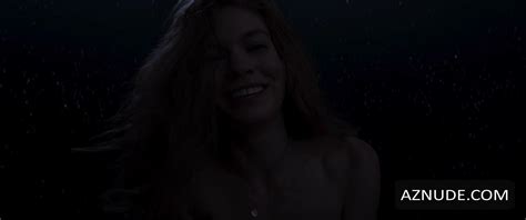 HANNAH GROSS Nude AZNude