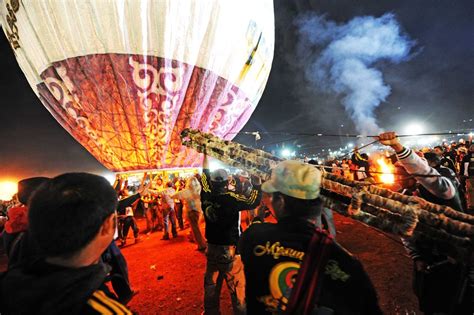 Myanmar's dazzling and dangerous festival of lights | Myanmar | Al Jazeera