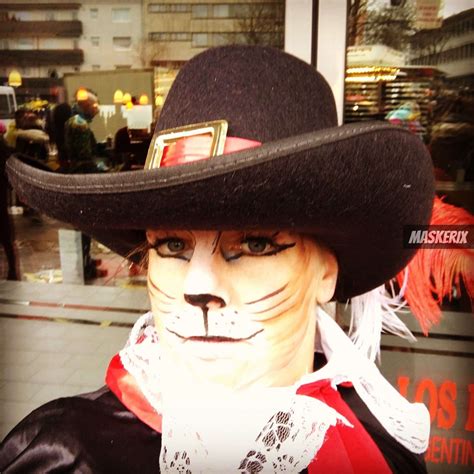 puss in boots costume women