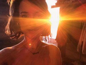 Lily From AT T Milana Vayntrub Hot Photos Barnorama