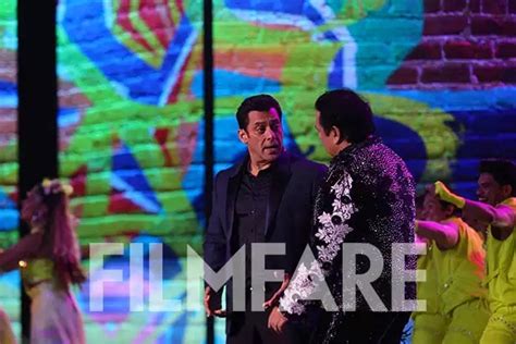 Govinda-Salman Khan shakes a leg at the 68th Hyundai Filmfare Awards ...